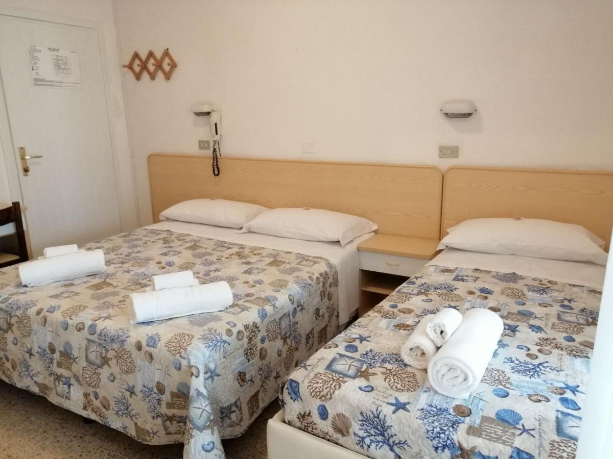 רימיני Hotel Alba מראה חיצוני תמונה