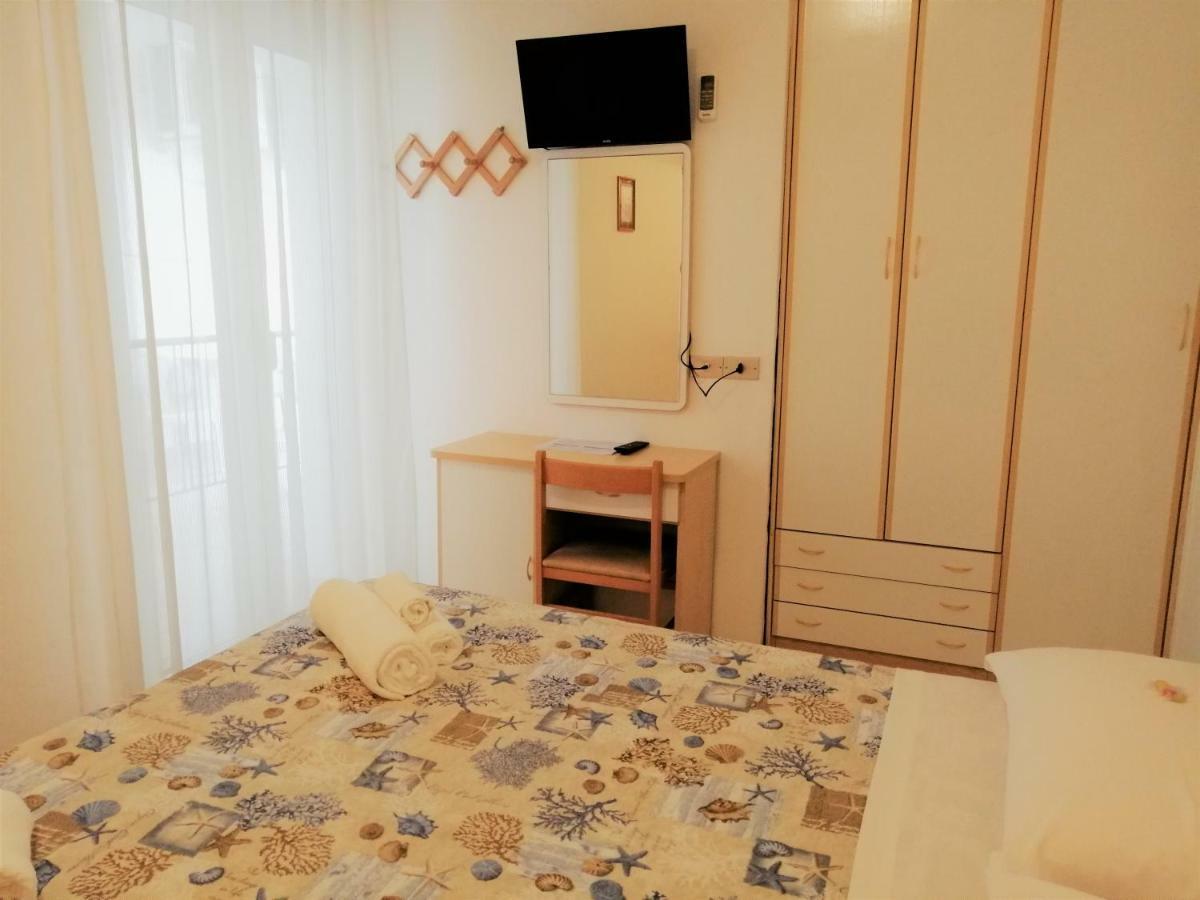 רימיני Hotel Alba מראה חיצוני תמונה